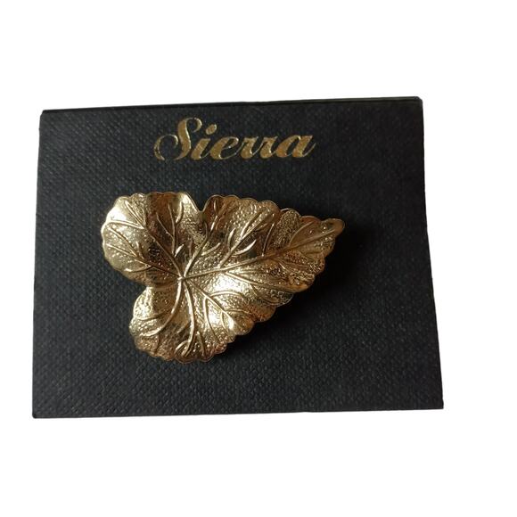 Sierra Gold Tone Leaf Brooch Fall Fashion Textured VTG - Picture 2 of 9